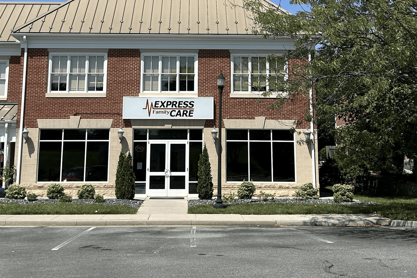 Exterior of the Express Family Care clinic in Westlake